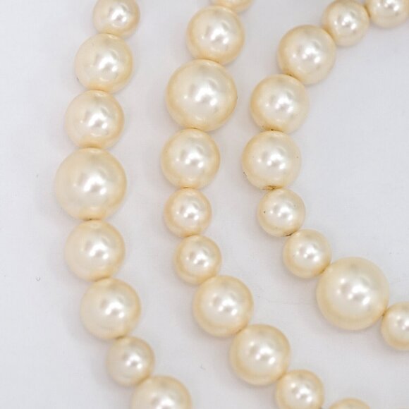 CHANEL CC Logos Pearl Rhinestone Necklace 35" Gold Tone A12P Auth - Picture 7 of 8